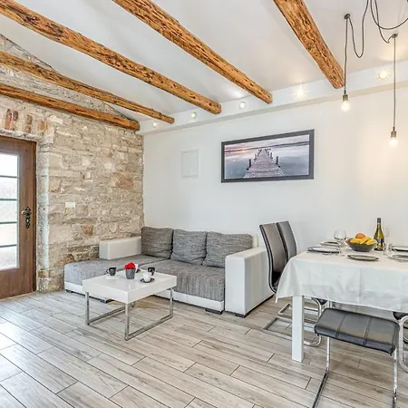 Val Apartment